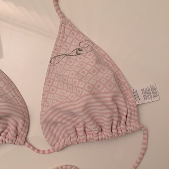 Rip Curl Pink/White triangle bikini top- L - Picture 2 of 4